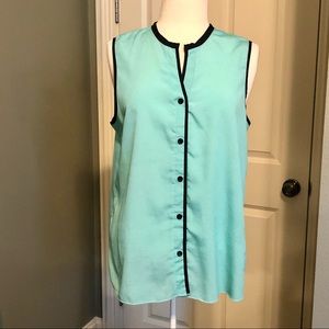 Double Zero Sleeveless Button Down Blouse